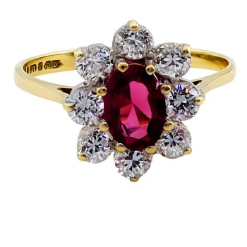 9ct Gold Garnet / Cubic Zirconia Cluster Ring size N